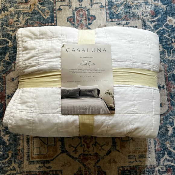 Casaluna Bedding Casaluna Heavyweight Linen Blend Quilt White